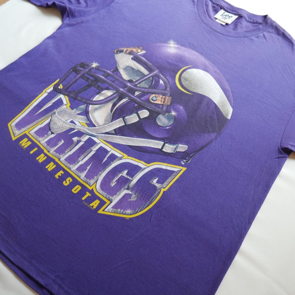 Vintage 90s Minnesota Vikings Helmet shirt